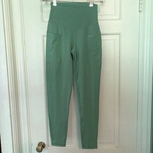 Aerie OFFLINE Real Me Xtra Crossover High Waisted Pocket 7/8 Leggings